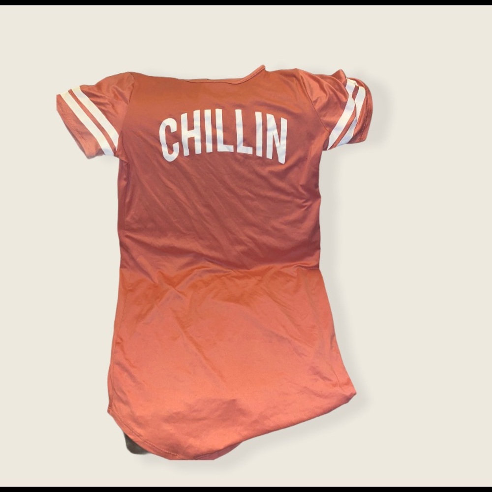 This dress is a whole Vibe “Chillin” size large